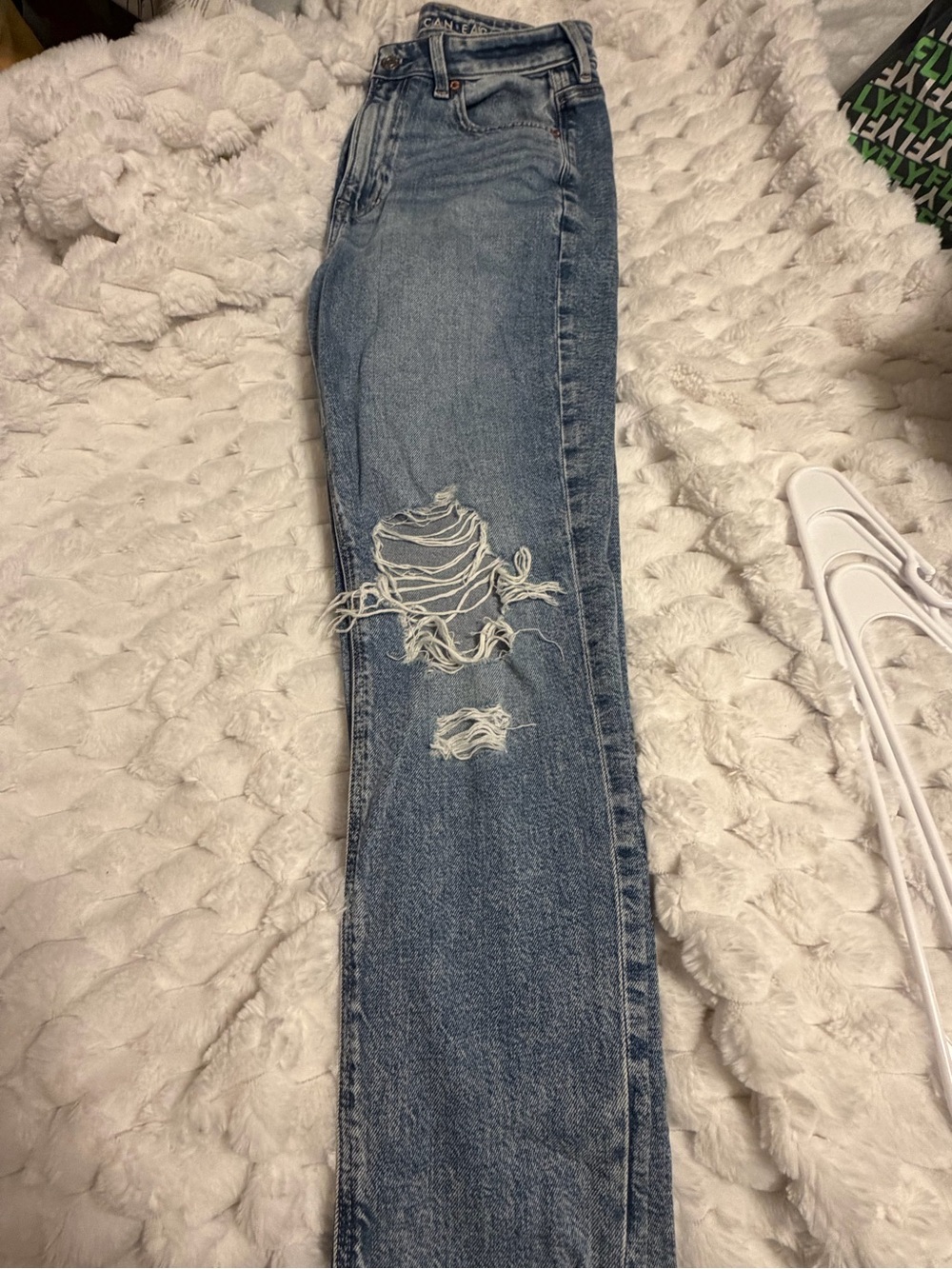 American Eagle Outfitters High-Rise Distressed Blue Jeans